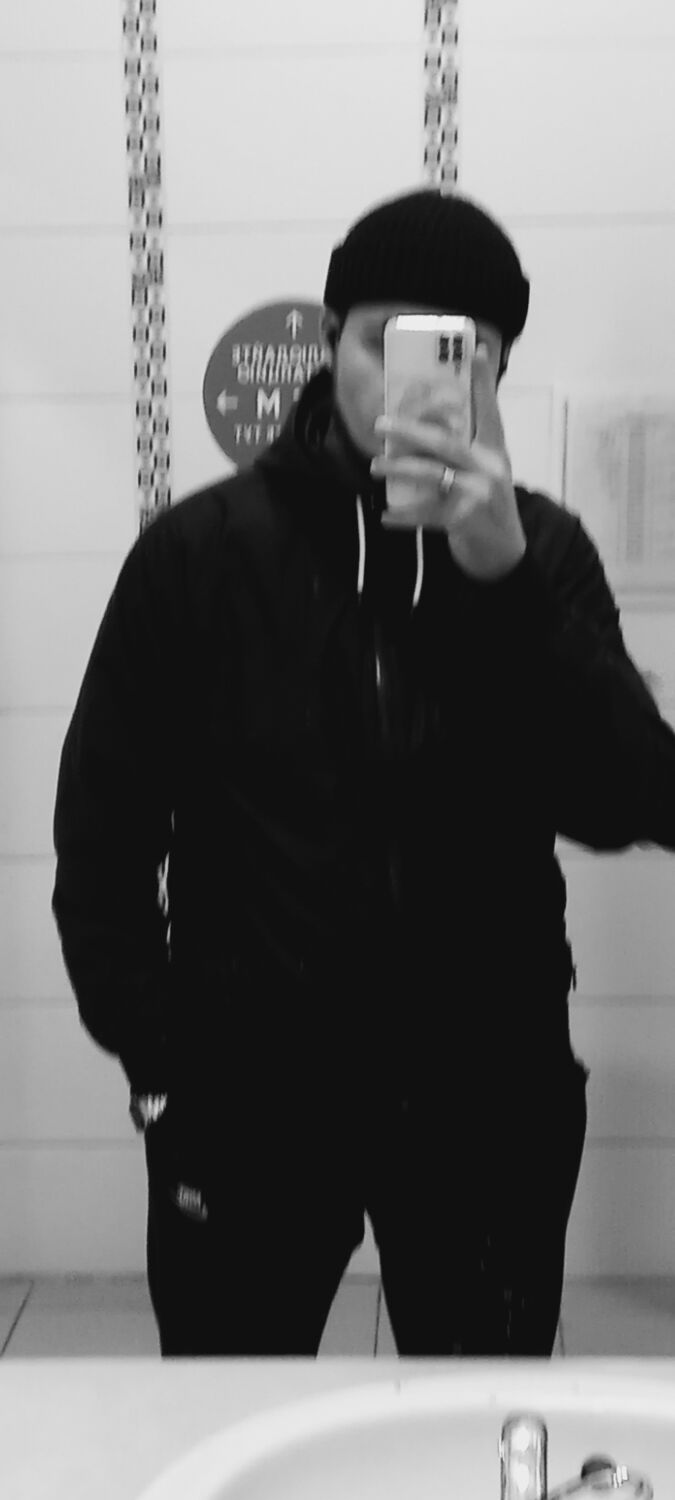  ,   Ivan, 21 ,   ,   , c , 