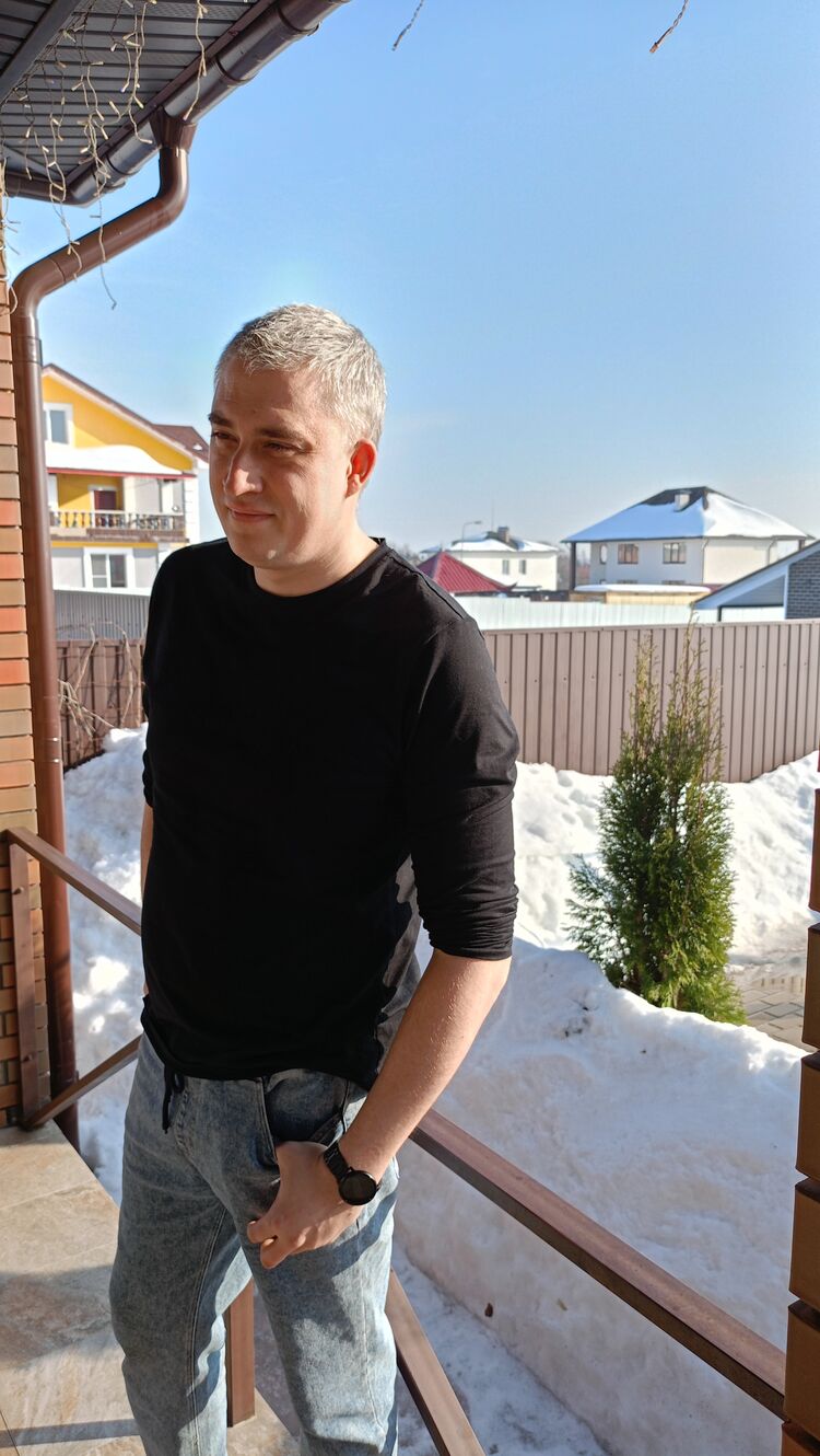  43899158  , 37 ,    