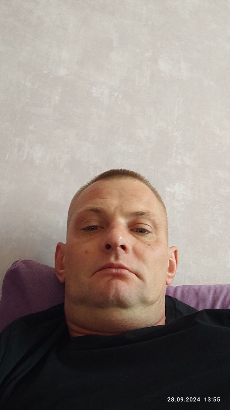  46525068  , 41 ,    