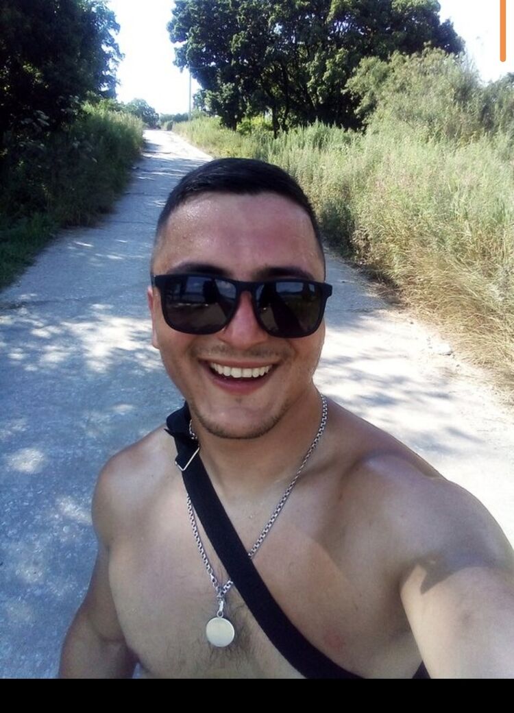  ,   Georgy, 31 ,   ,   