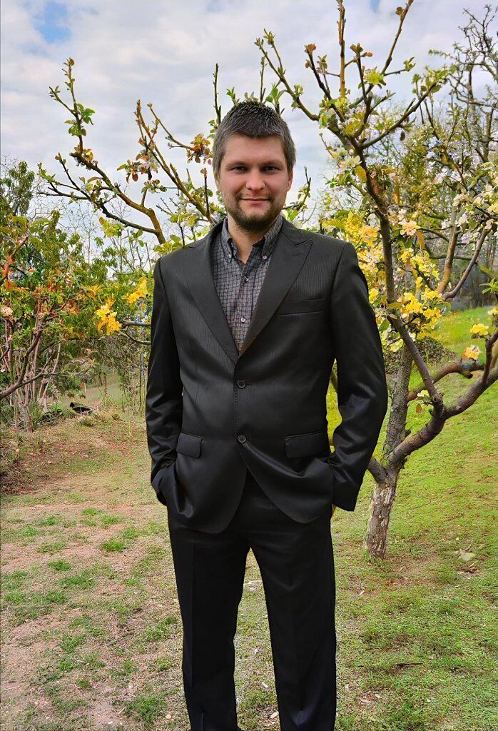  54723978  Mihai, 30 ,    