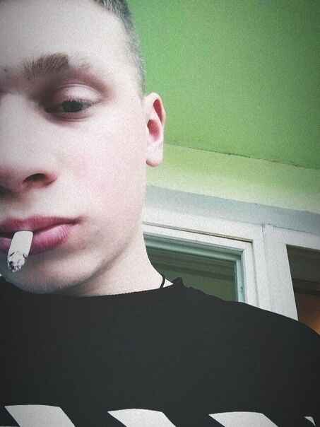  29559718  Dead, 25 ,    