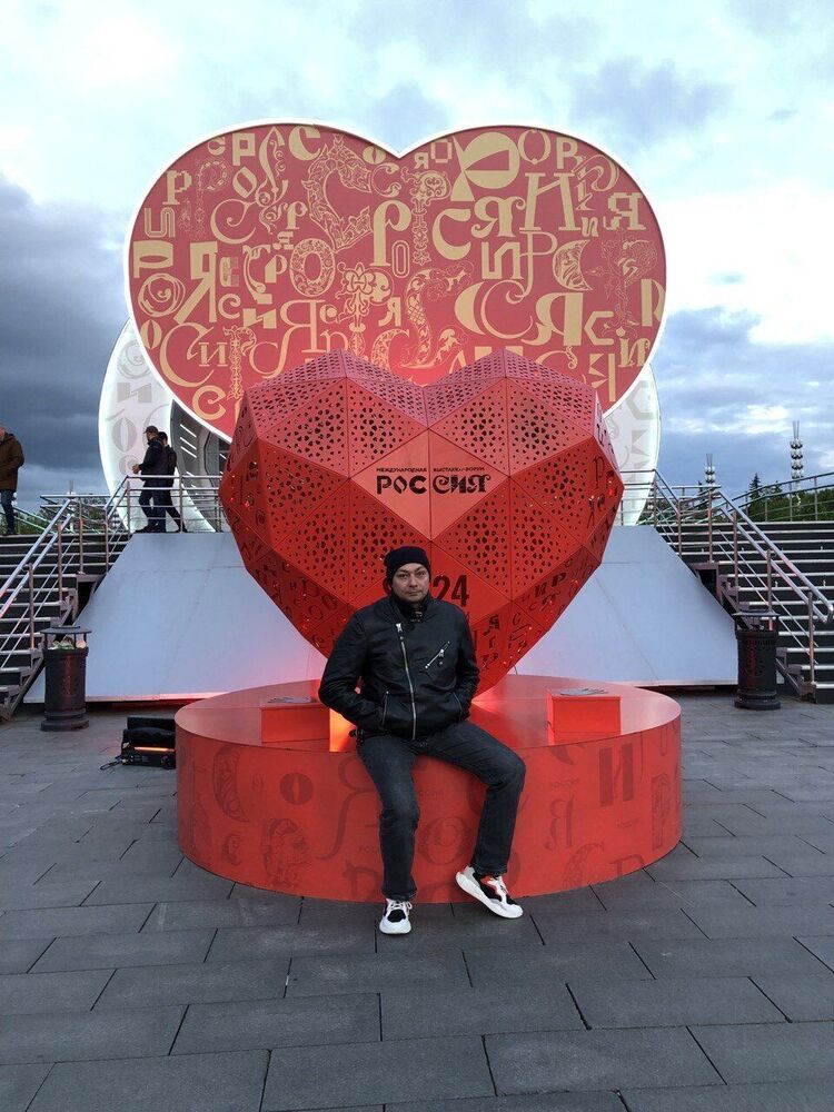  ,   Vladislav, 43 ,   ,   