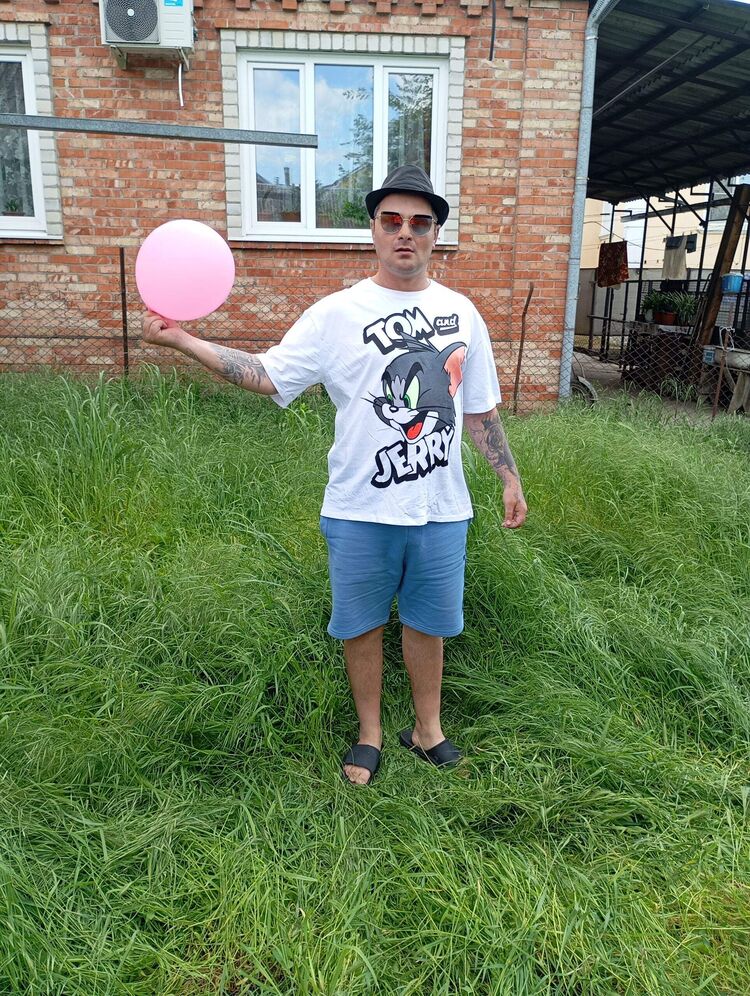  ,   Oleg, 46 ,   ,   , c , 
