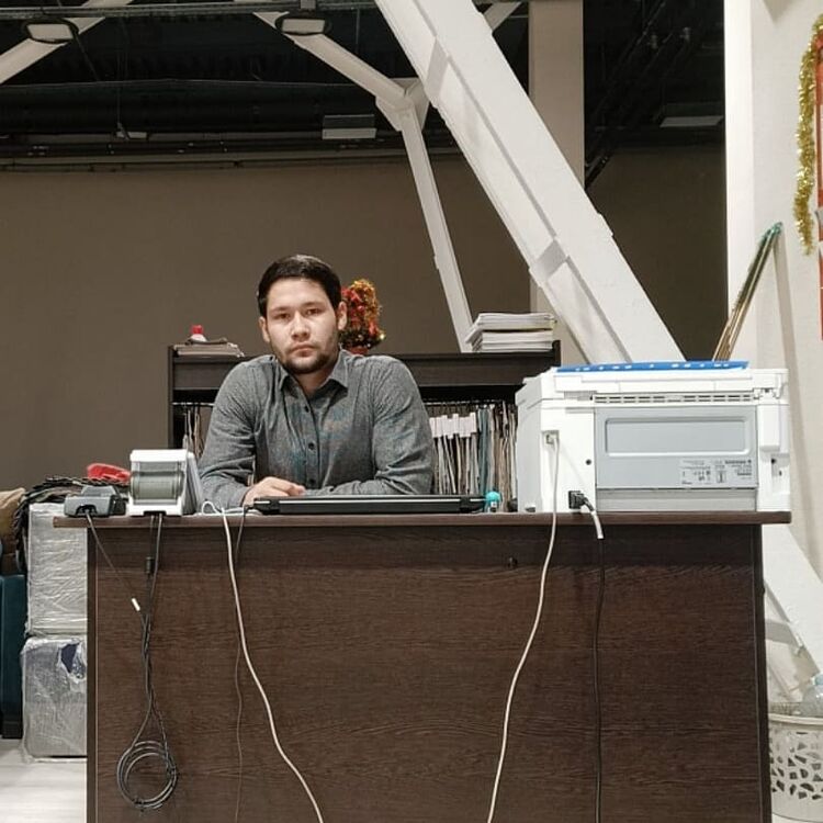 ,   Umidjon, 27 ,   c 
