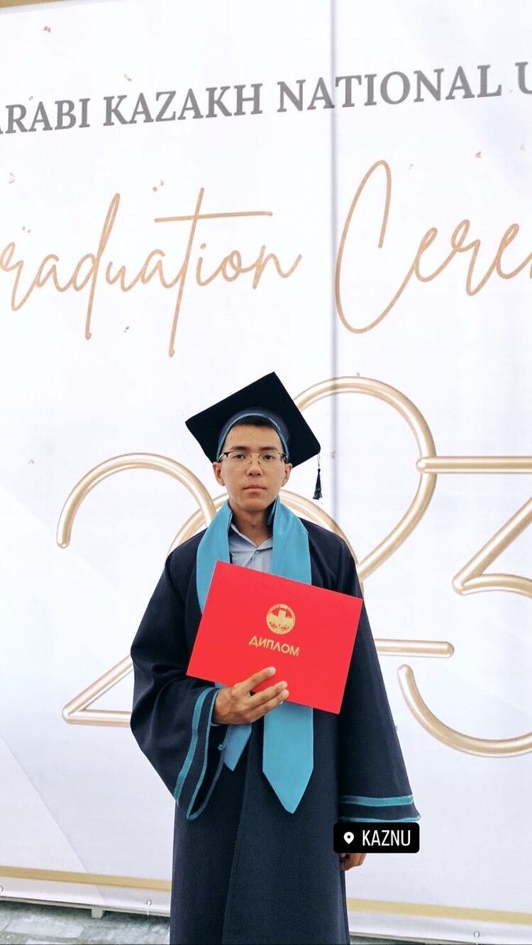  53813168  Bibarys, 23 ,    