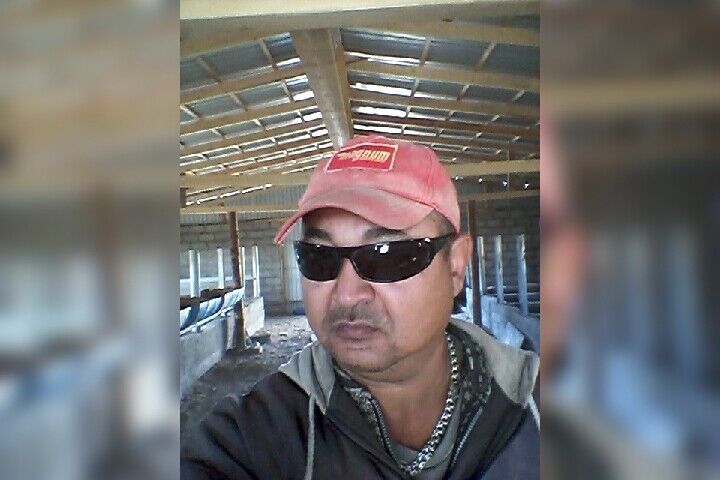  17256358  Uali, 49 ,    