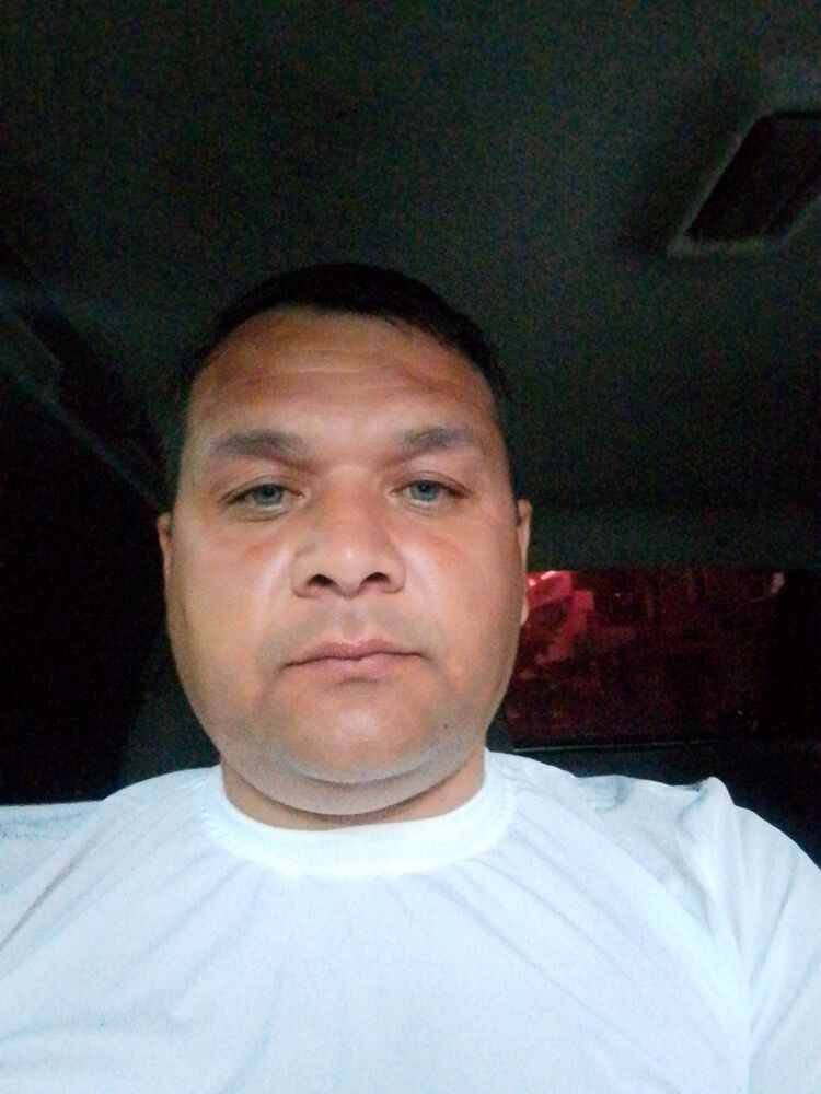  44316958  Umidjon, 41 ,     