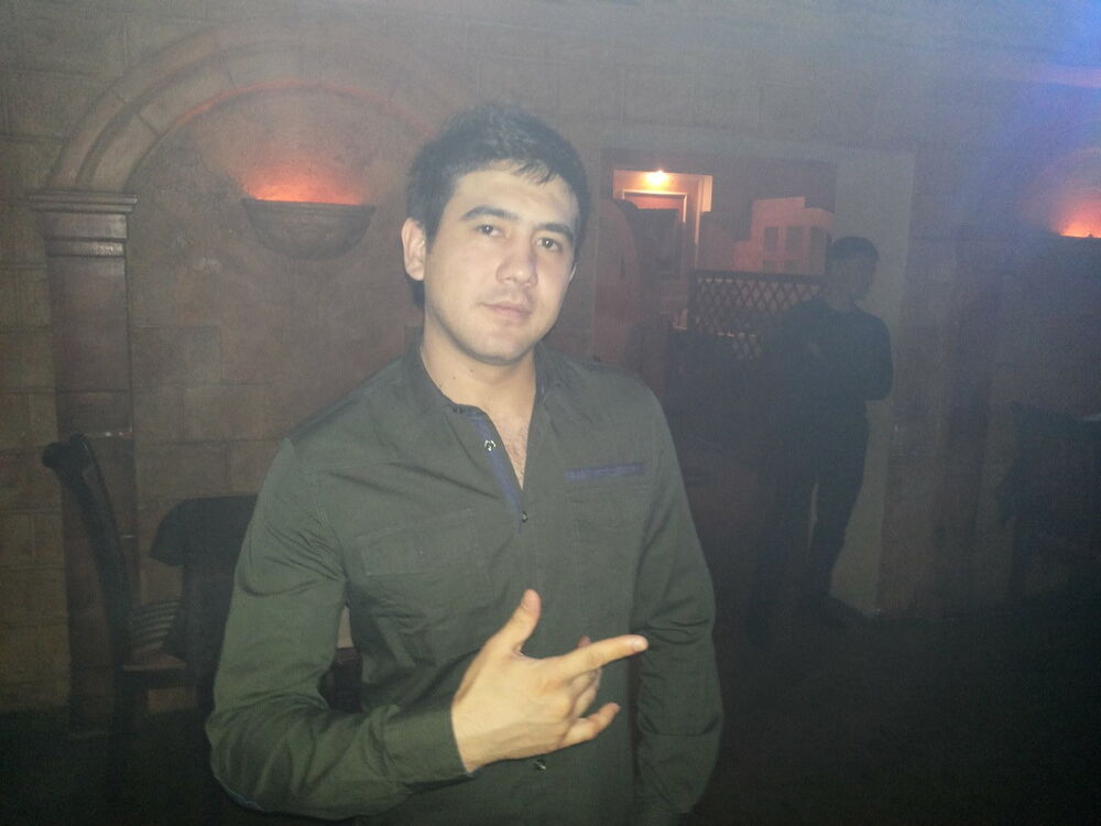  5789588  Roman, 41 ,    