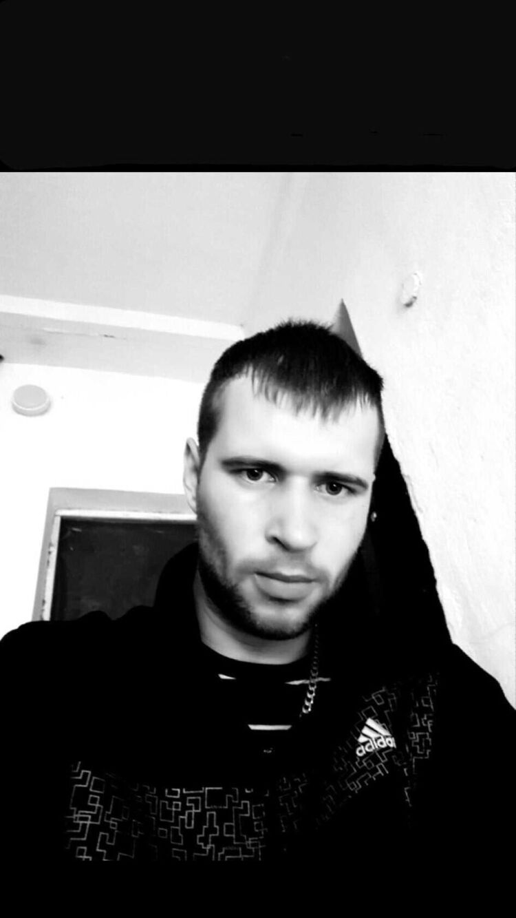  36237538  Vladislav, 32 ,    