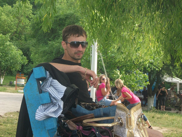  ,   Max, 39 ,  