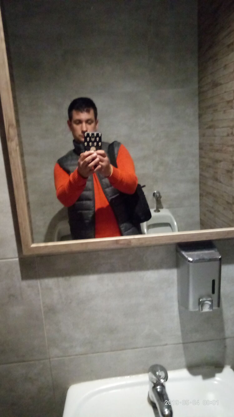  23451288  Danis, 39 ,    