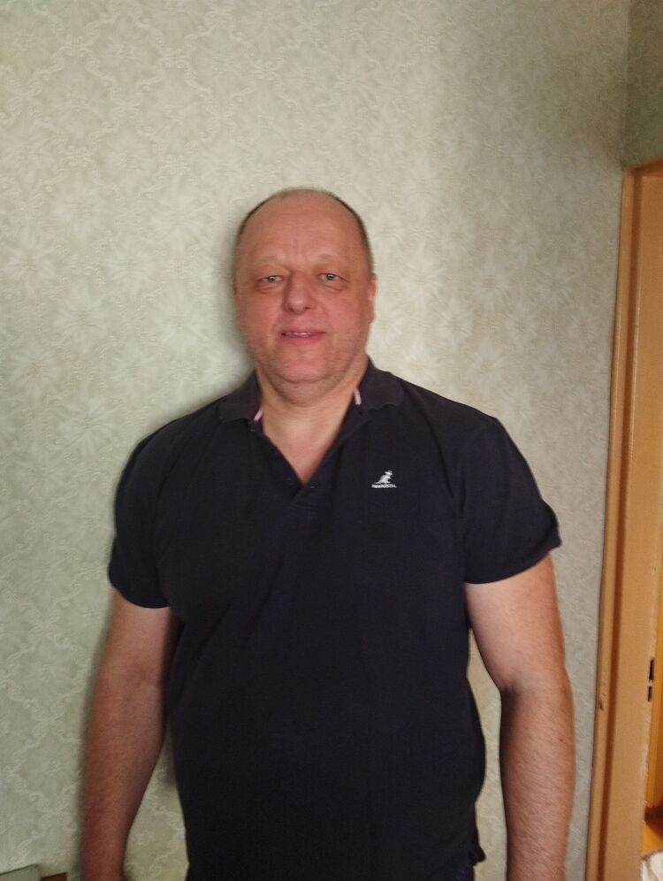  42808868  Oleg, 49 ,    