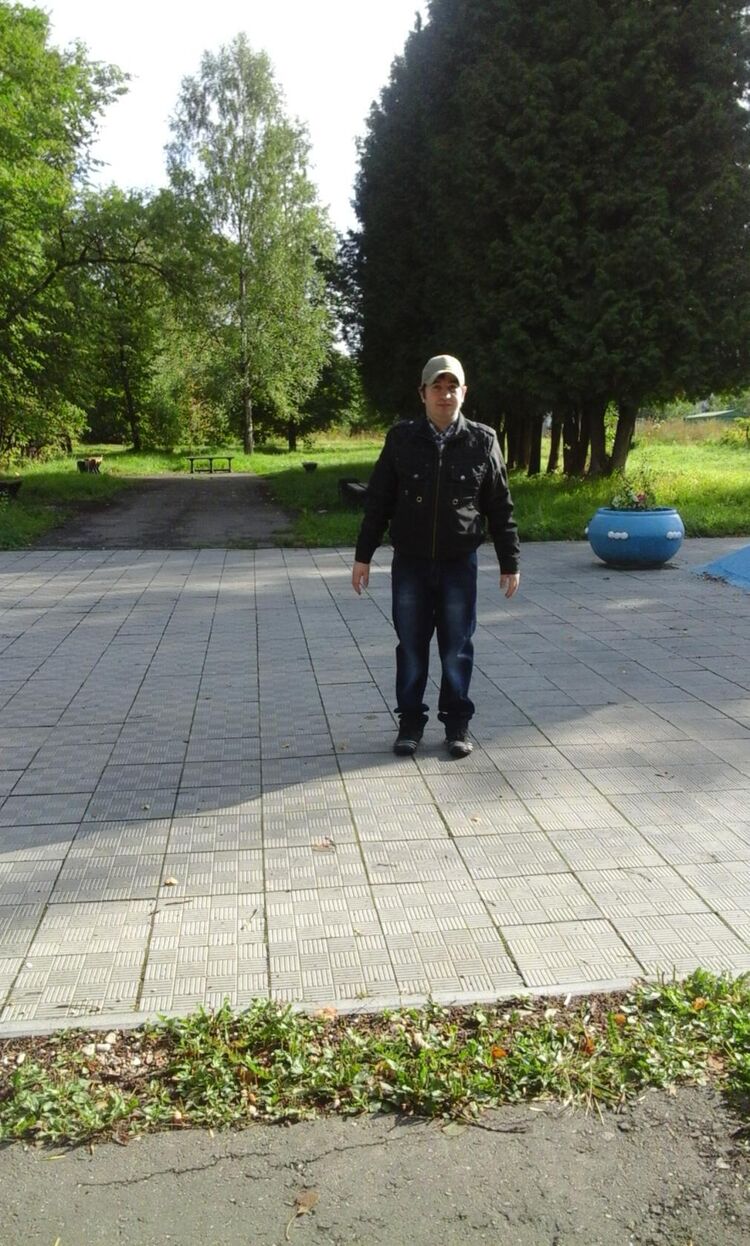  22600968  , 37 ,    