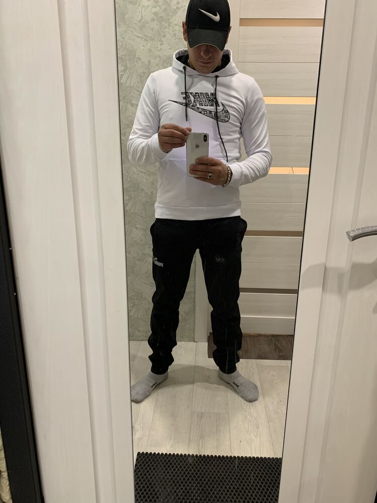  38893928  Kirill, 29 ,    