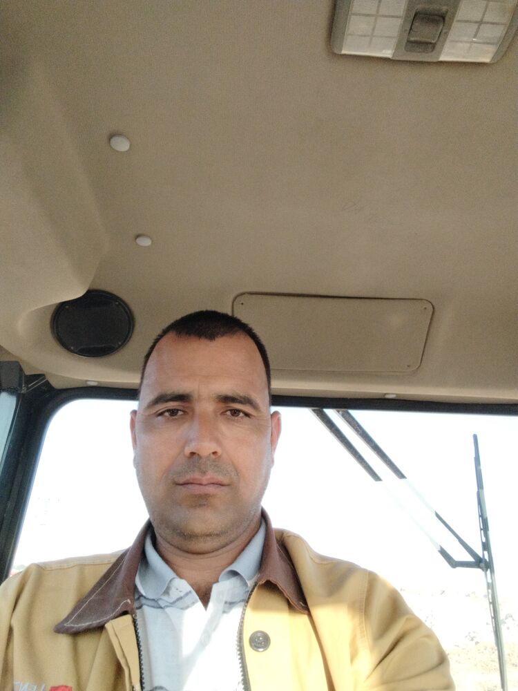  34002498  Zoyir, 45 ,    
