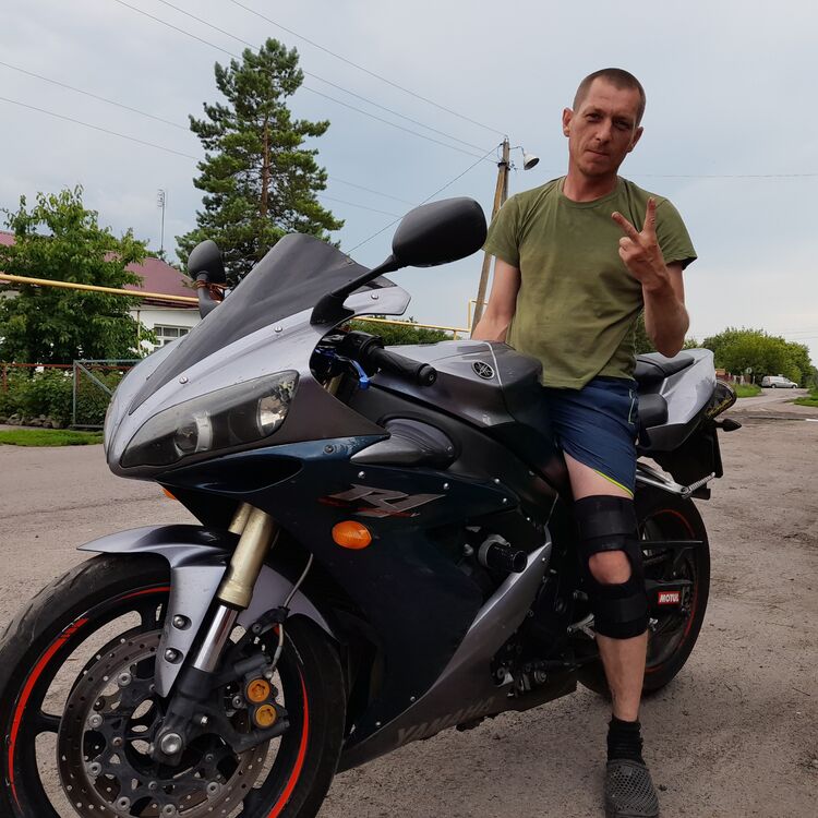  ,   Denis, 38 ,   ,   