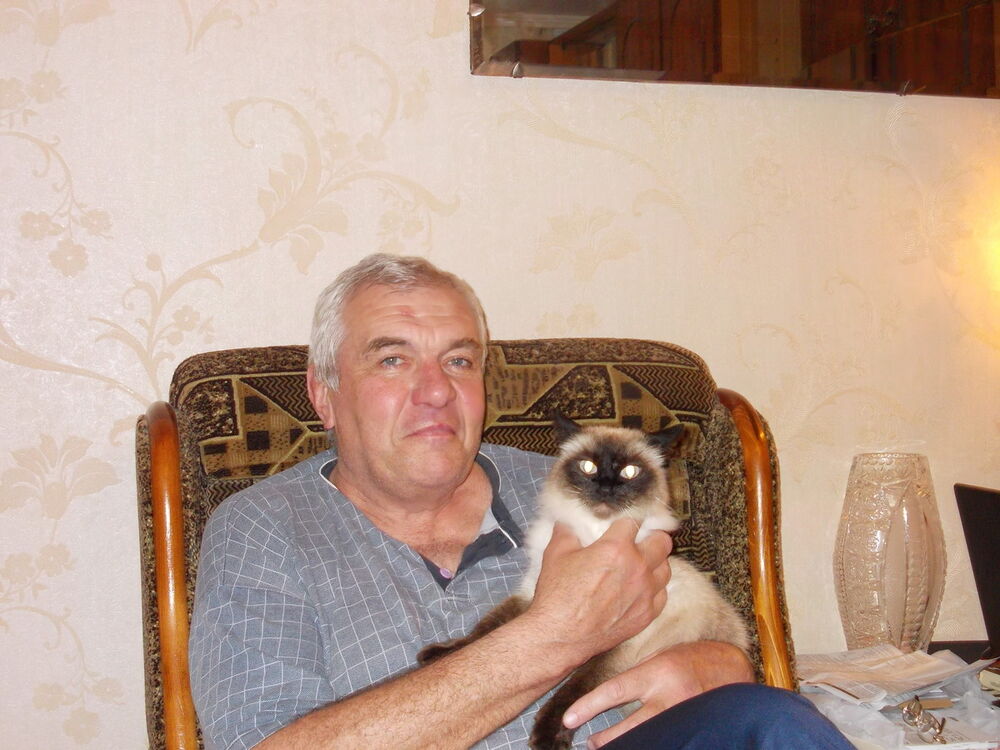  8420648  Vlad, 53 ,    