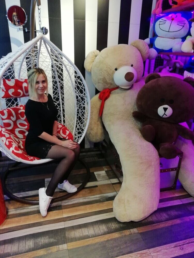  21430778  Irina, 34 ,    