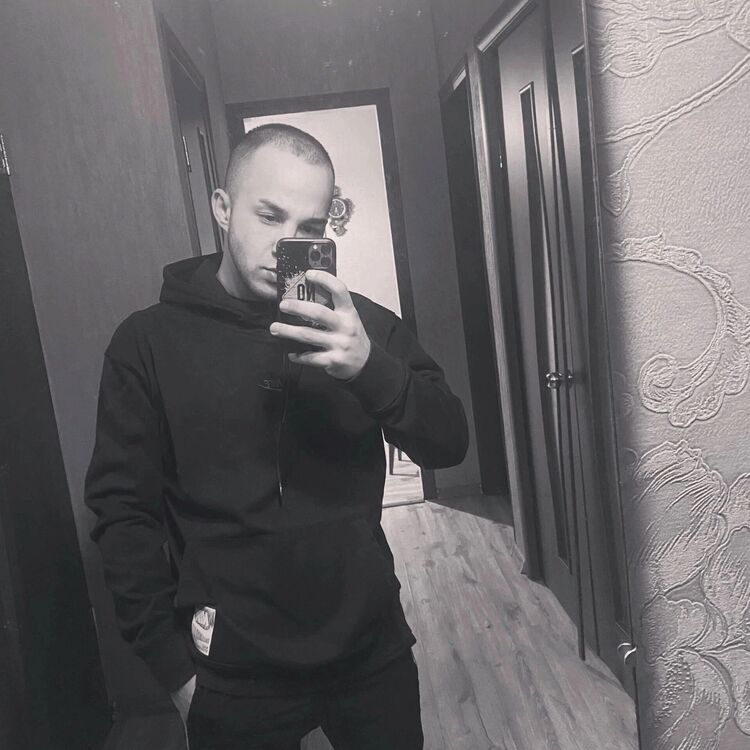  43132318  Rysik, 26 ,    