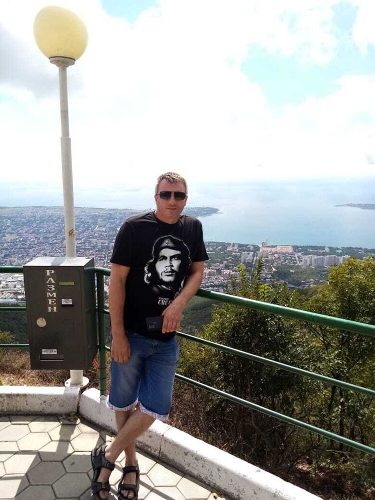  ,   Boris, 47 ,   ,   , c 