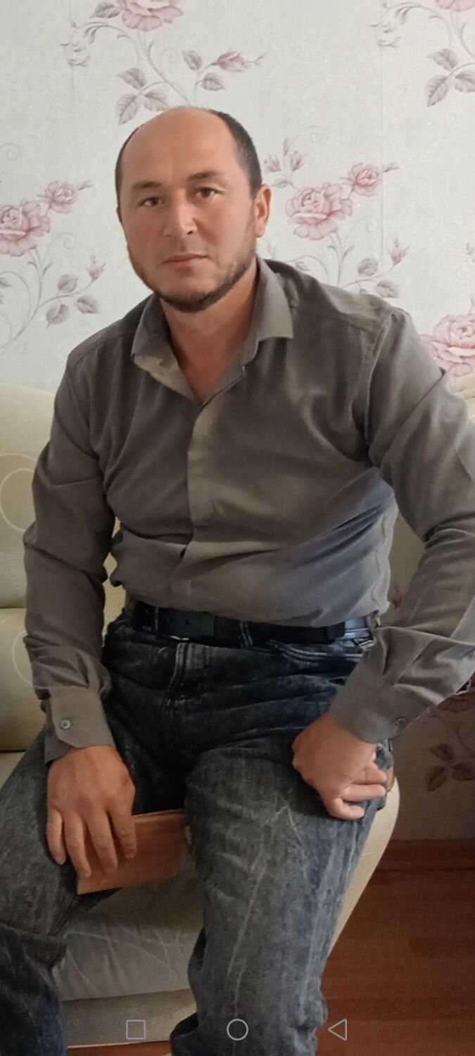  46169418  Hasan, 49 ,    