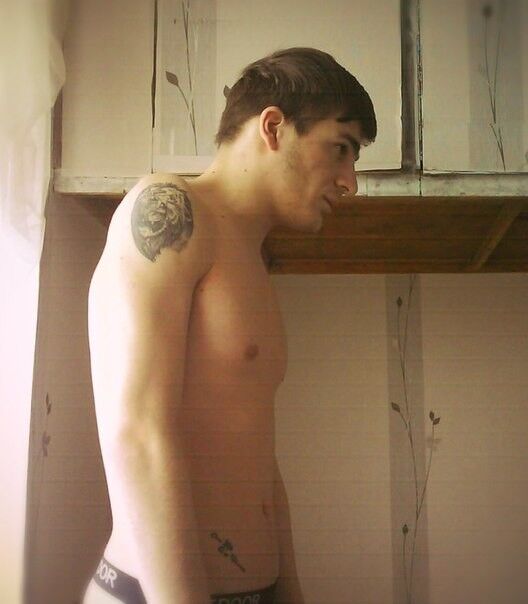  5652888  Levan, 35 ,    
