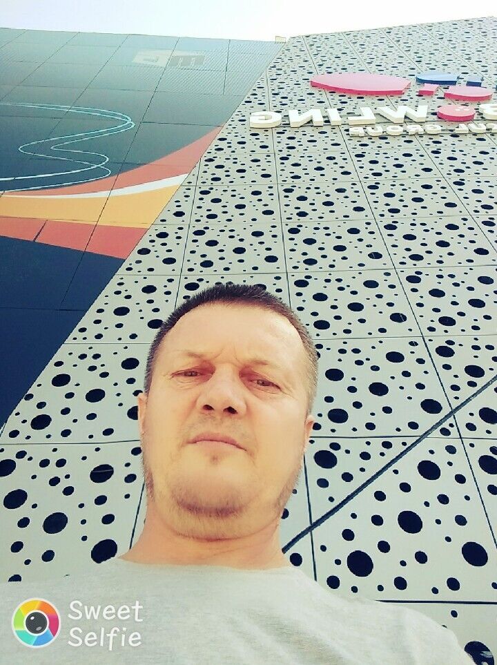  23374878  Jonik, 46 ,    