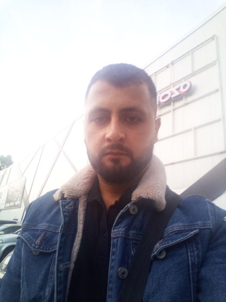  51979978  Egish, 27 ,    