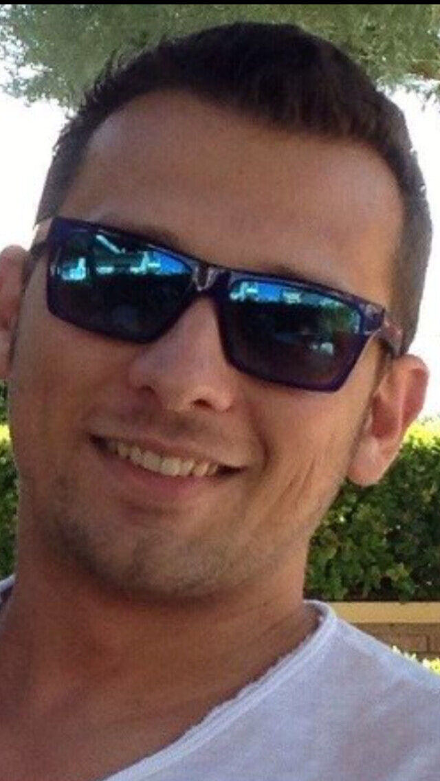  20769758  Petr, 51 ,    