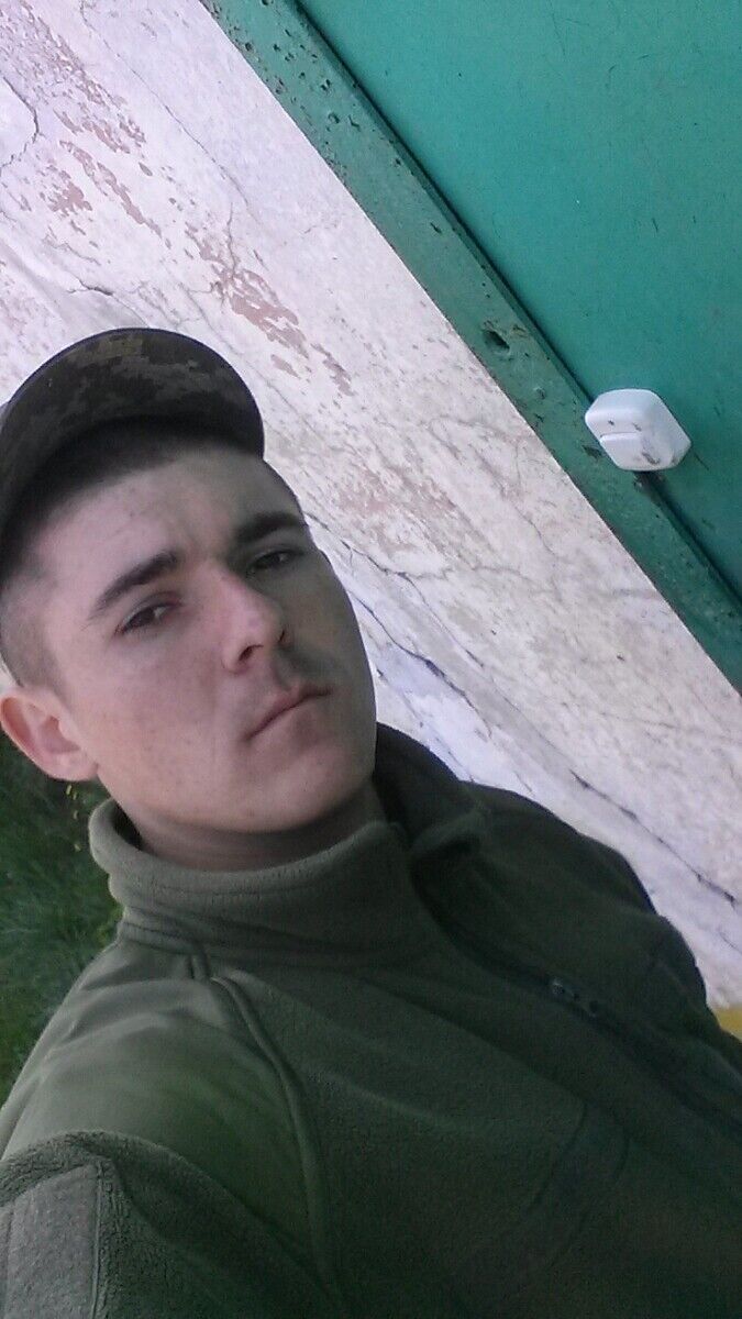  19928178  Maksim, 26 ,    