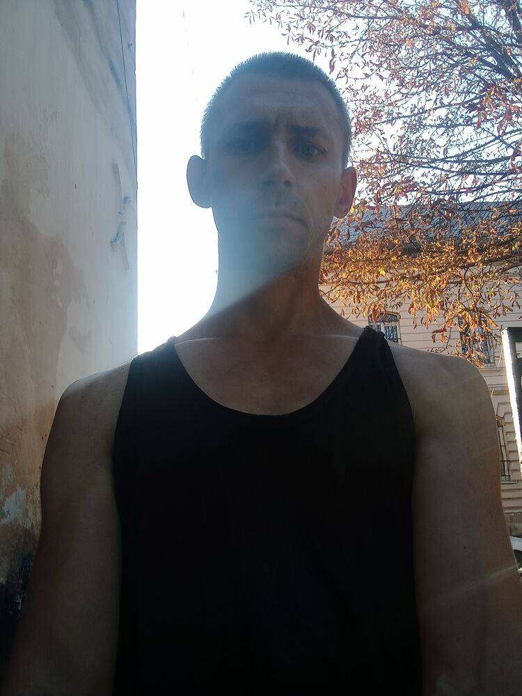  46417628  , 40 ,    