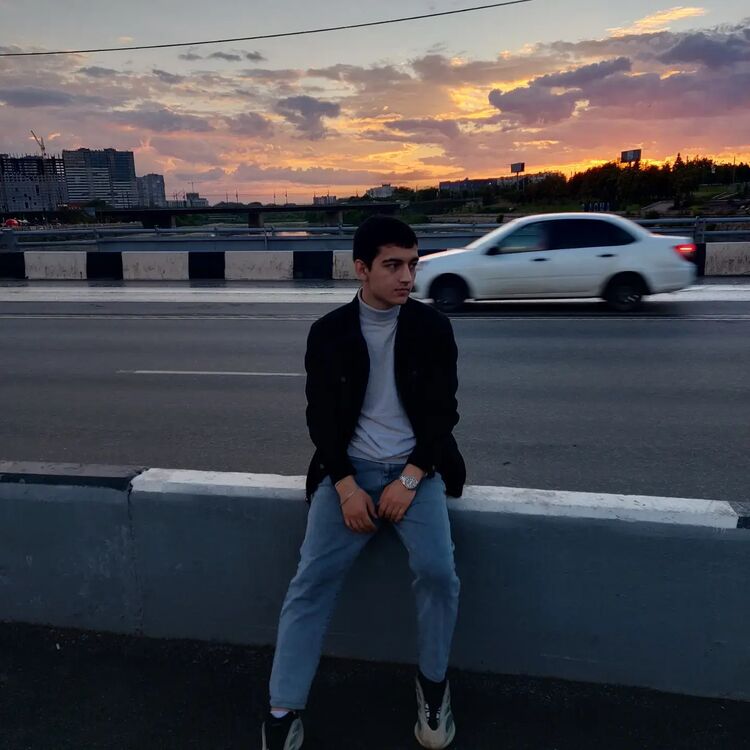  28410998  Alik, 21 ,    