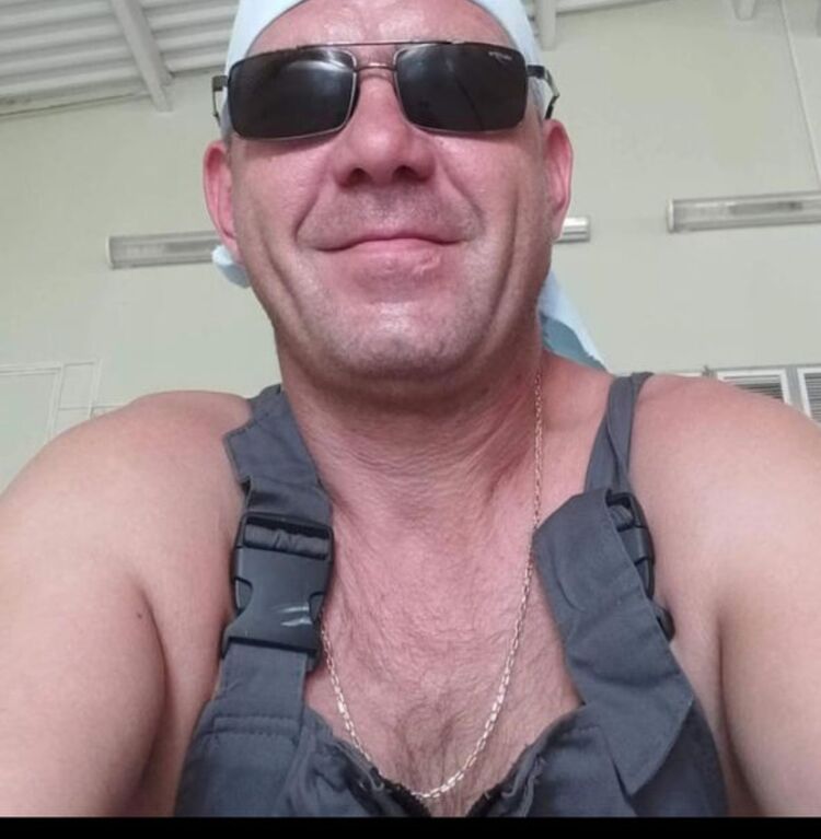  53439128  , 42 ,     