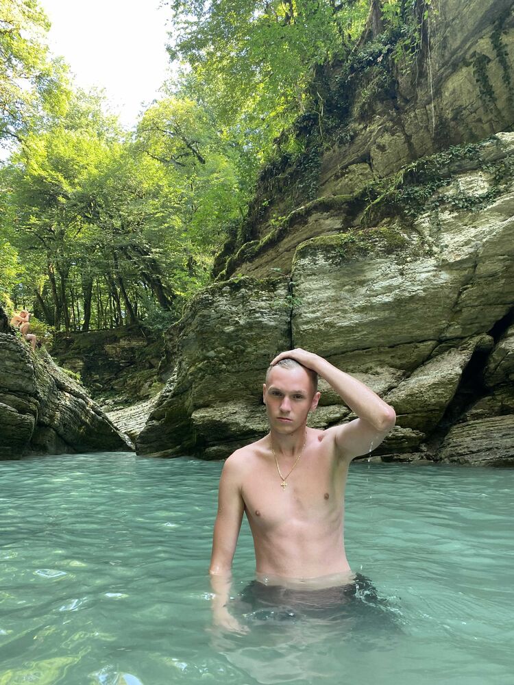  32875068  , 24 ,    -