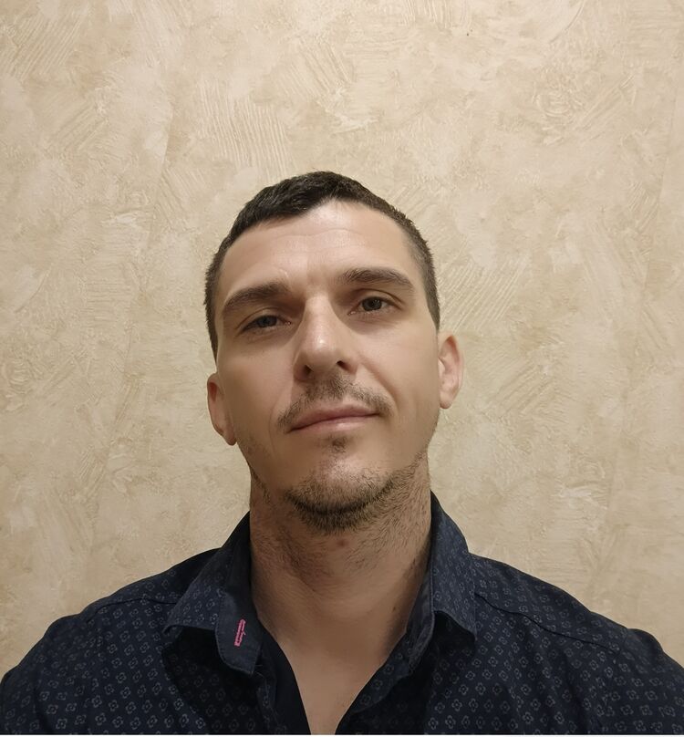  46928358  , 36 ,    