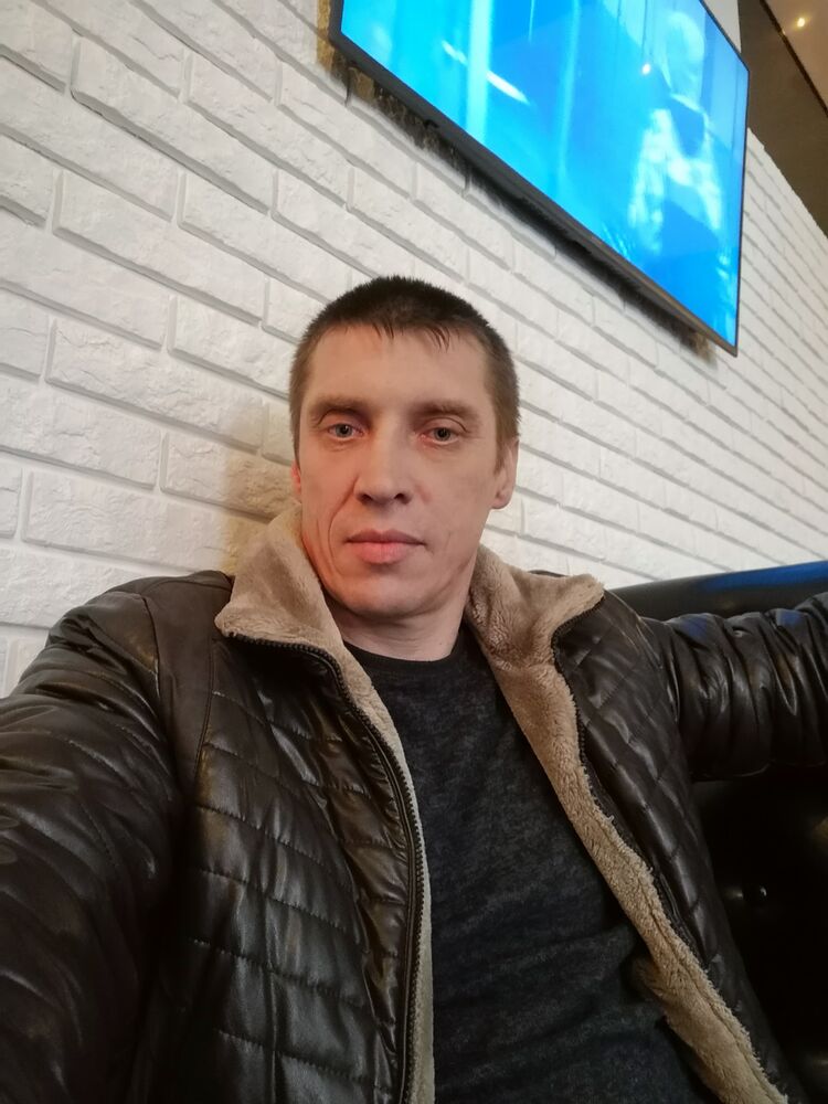  46909708  , 42 ,    