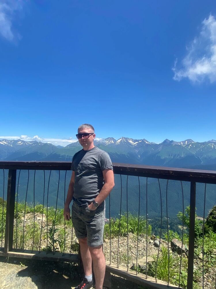  ,   Alexander, 37 ,   , 