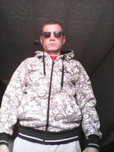  -,   Yura, 42 ,   