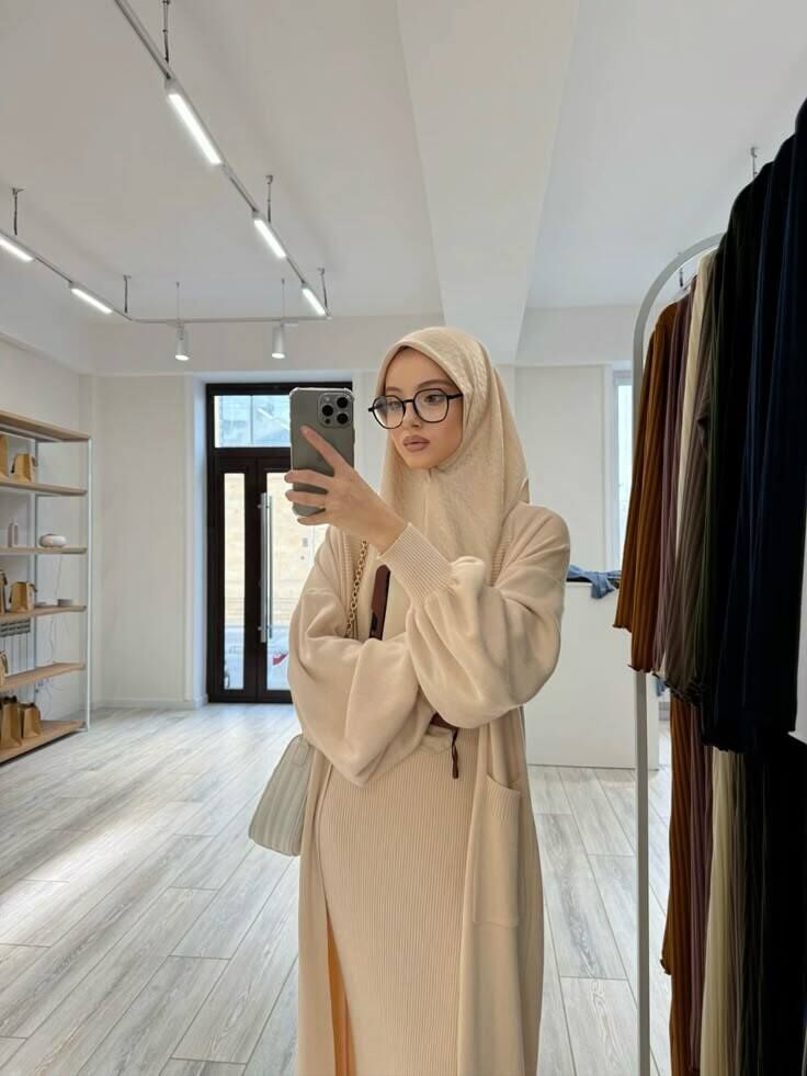  54204648  , 25 ,    --