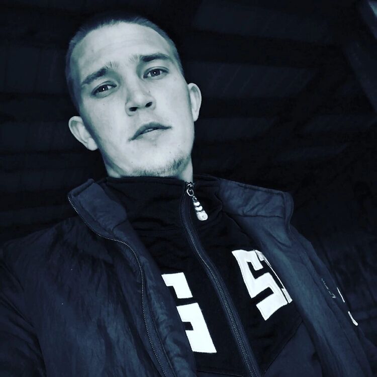 ,   Anton, 27 ,     , c , 