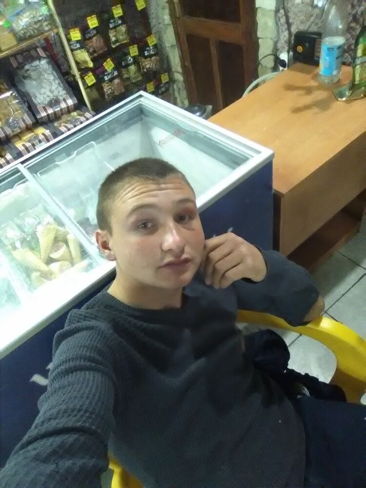  10992538  , 27 ,    