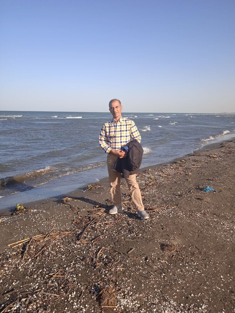  37960858  Abolghasem, 69 ,    