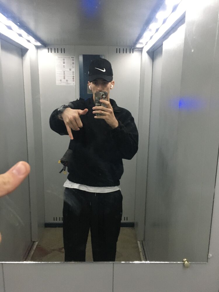  49832188  , 23 ,    