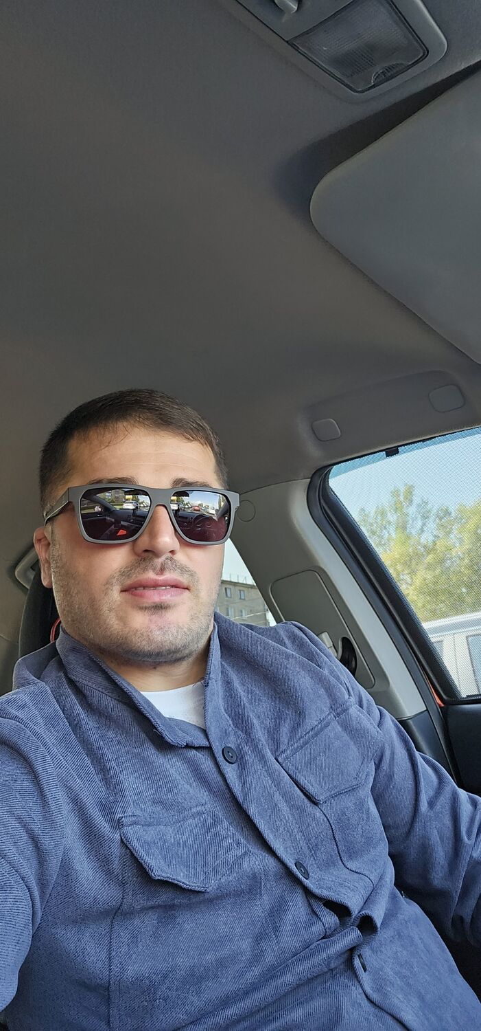  37462578  Ruslan, 35 ,     