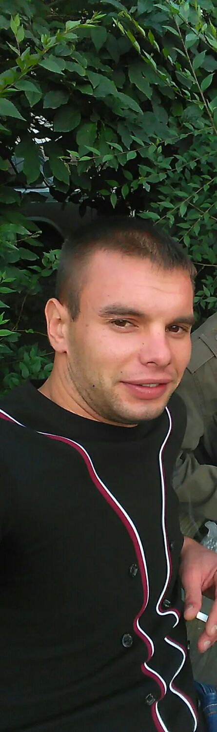  31597348  , 37 ,    