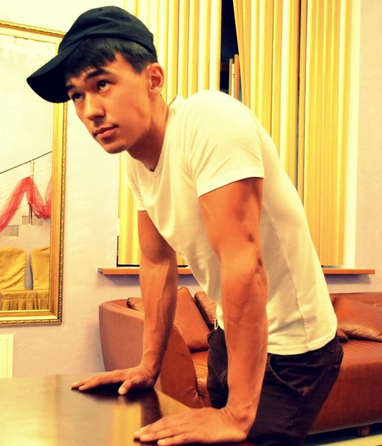  4423568  AntiAlli, 33 ,    