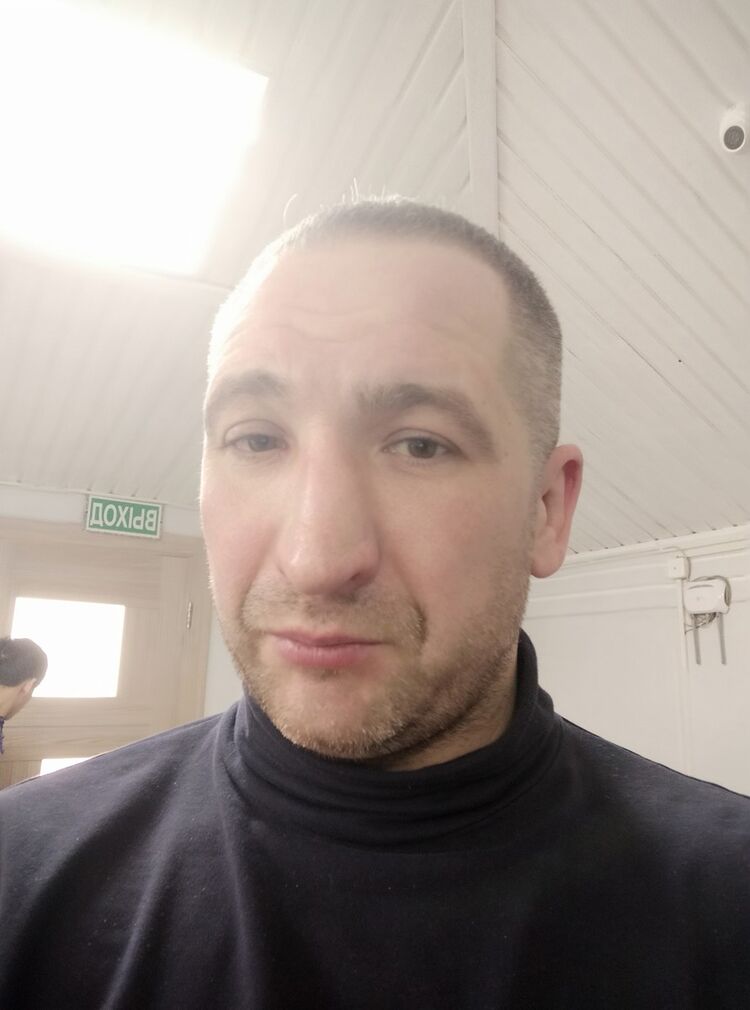  ,   Sergej, 41 ,   