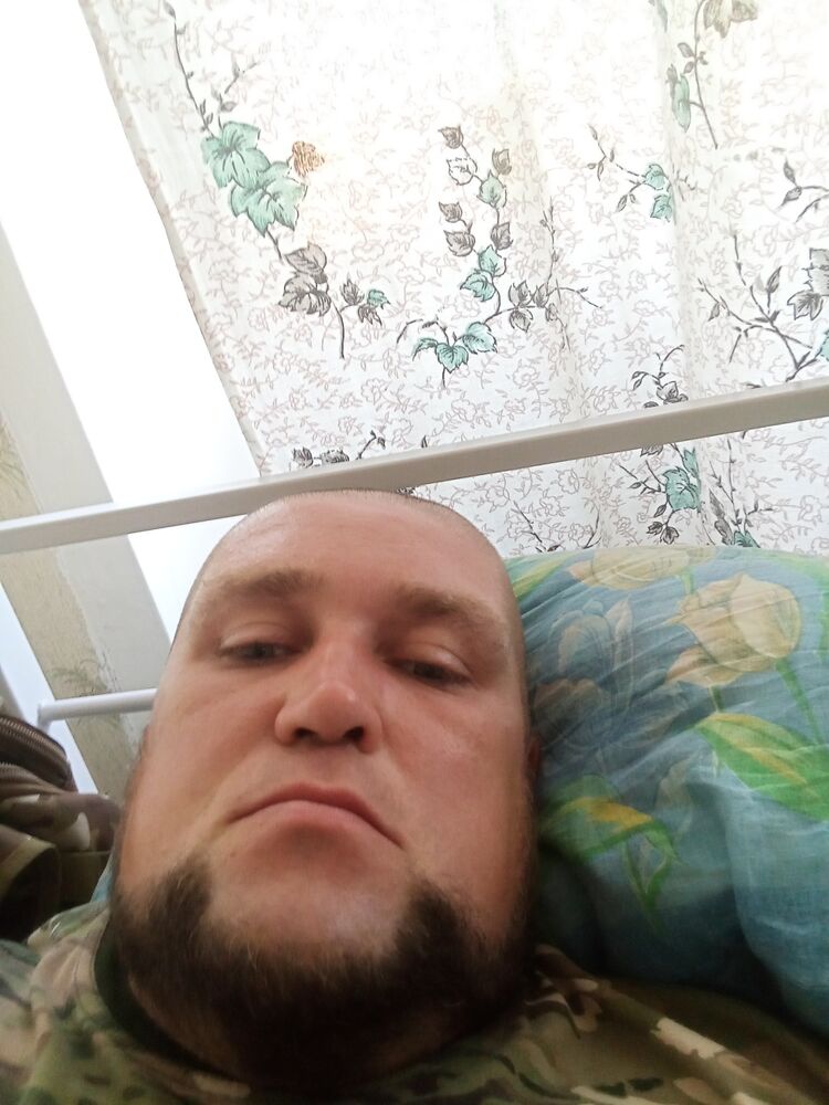  28152408  , 40 ,    