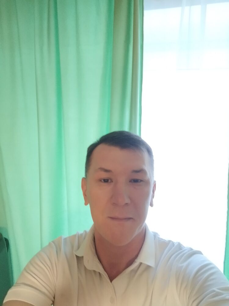  ,   Ruslan, 41 ,   ,   , c 